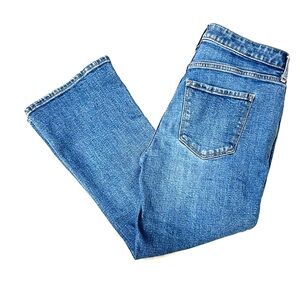 Women’s Old Navy High Rise Vintage Cropped Flare jeans Size 6 Petite